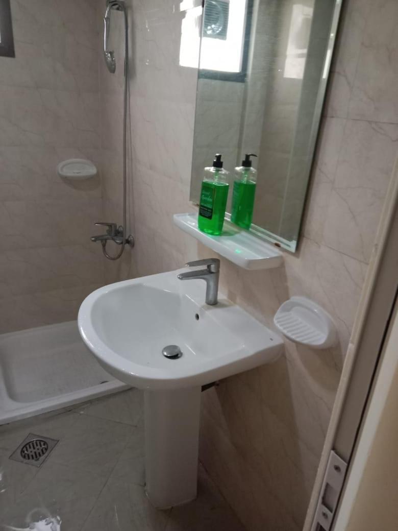 Apartment Private Bed Shared Flat31 2 Abu Dhabi